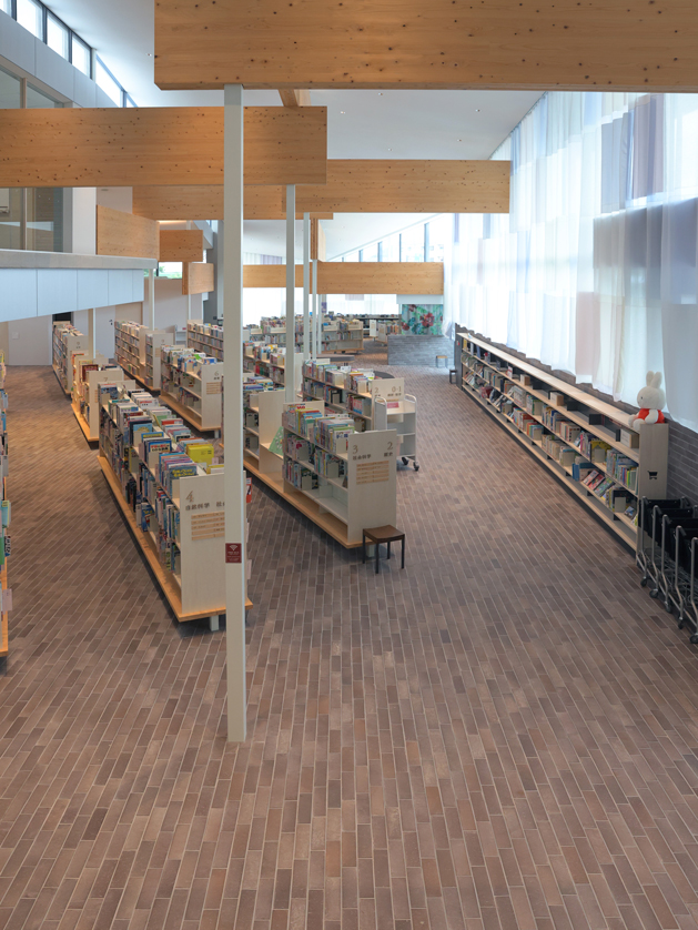 南国市立図書館